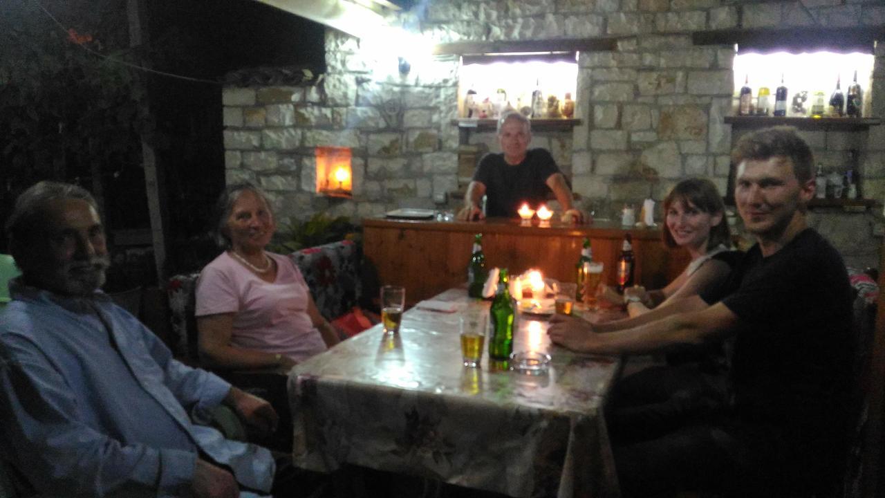Guesthouse & Hostel Lorenc Berat Dış mekan fotoğraf