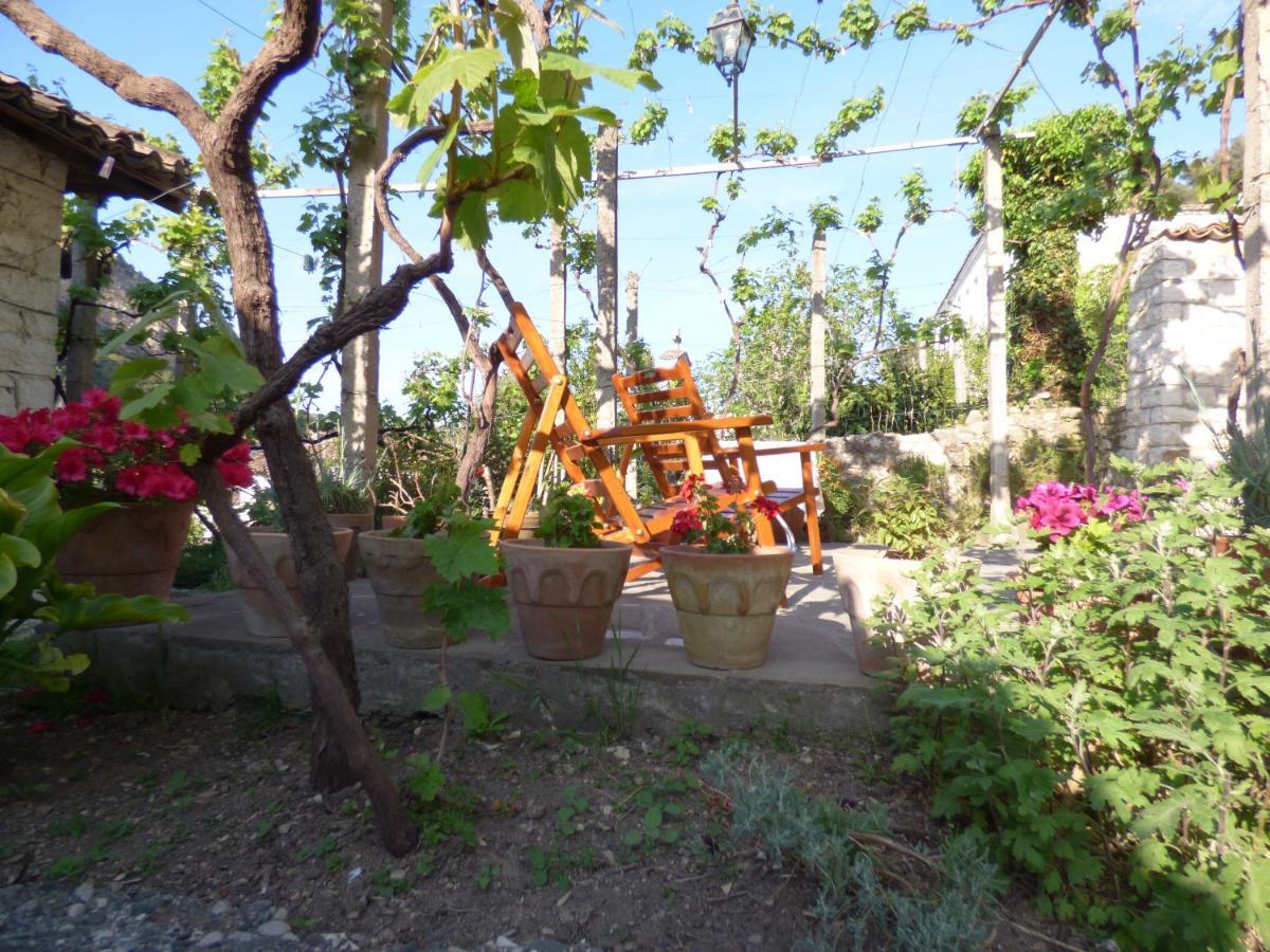 Guesthouse & Hostel Lorenc Berat Dış mekan fotoğraf