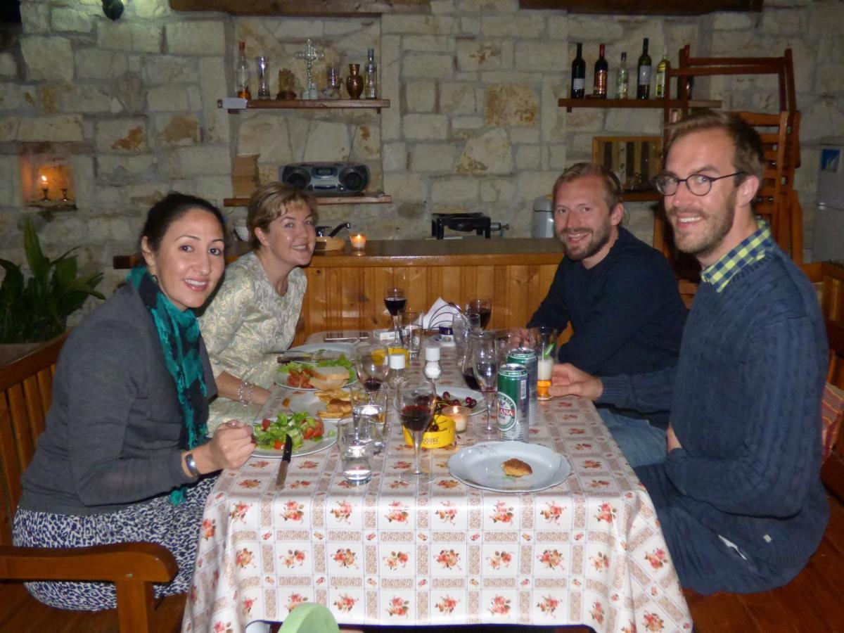 Guesthouse & Hostel Lorenc Berat Dış mekan fotoğraf