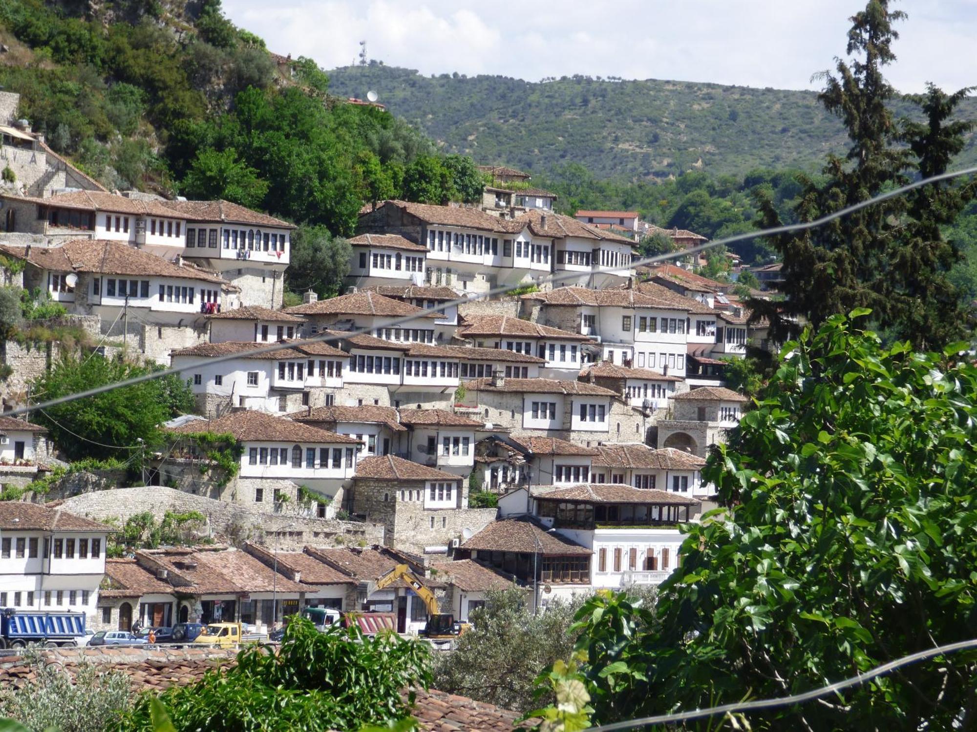 Guesthouse & Hostel Lorenc Berat Dış mekan fotoğraf